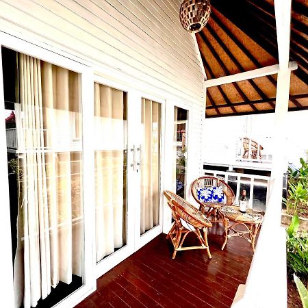 Mista Ceningan'S Beach Bungalows Previously The Kubu 221 レンボンガン島 エクステリア 写真