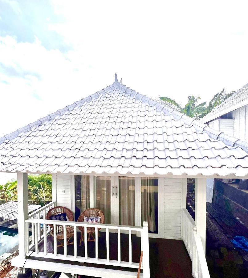 Mista Ceningan'S Beach Bungalows Previously The Kubu 221 レンボンガン島 エクステリア 写真