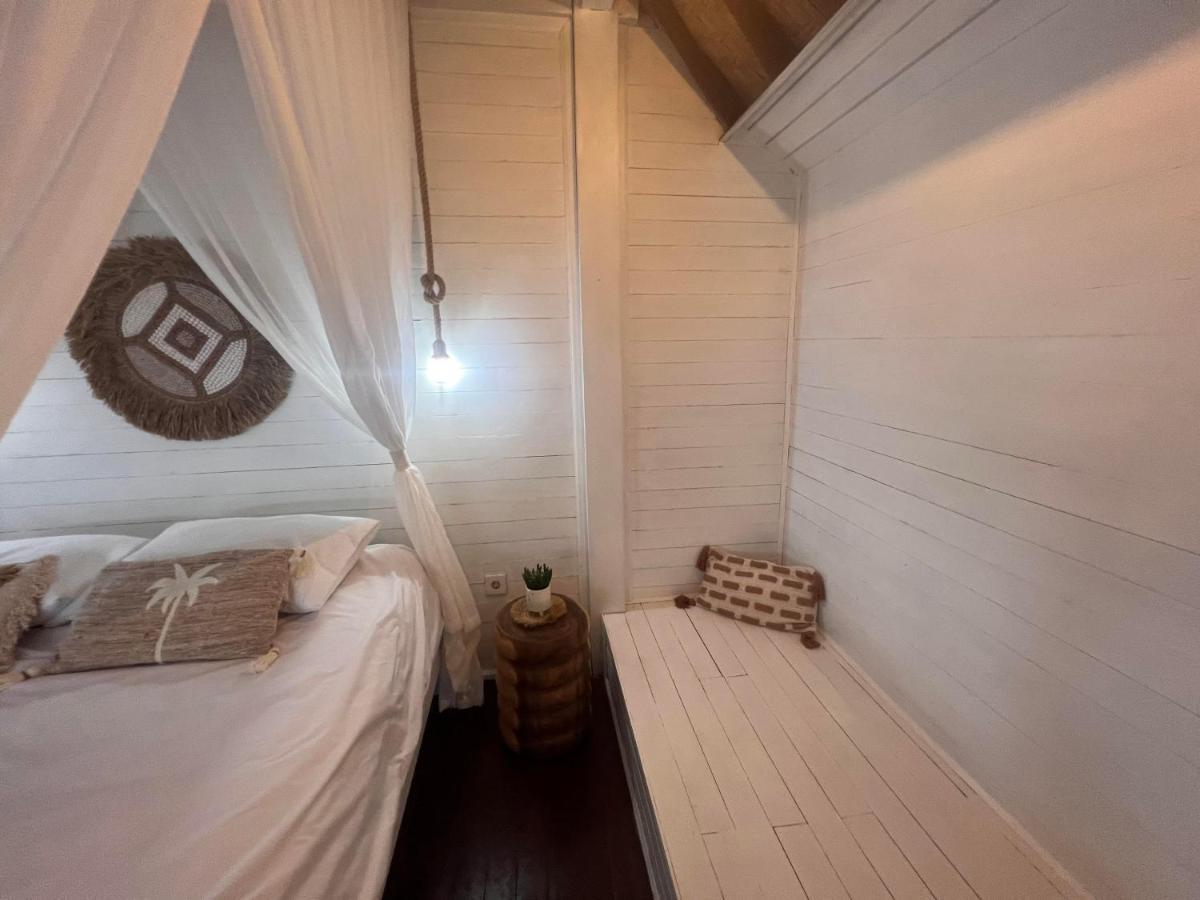 Mista Ceningan'S Beach Bungalows Previously The Kubu 221 レンボンガン島 エクステリア 写真