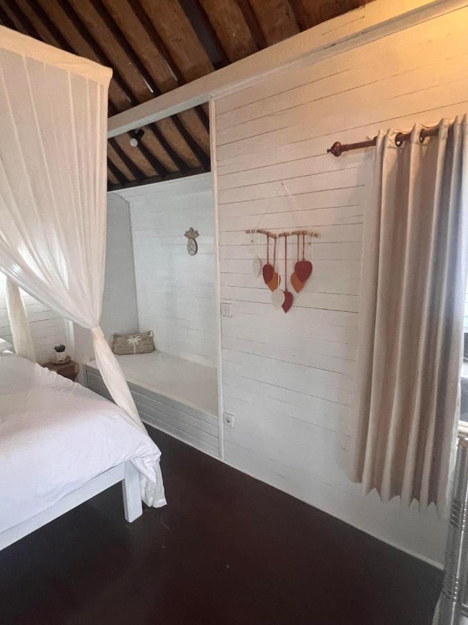 Mista Ceningan'S Beach Bungalows Previously The Kubu 221 レンボンガン島 エクステリア 写真