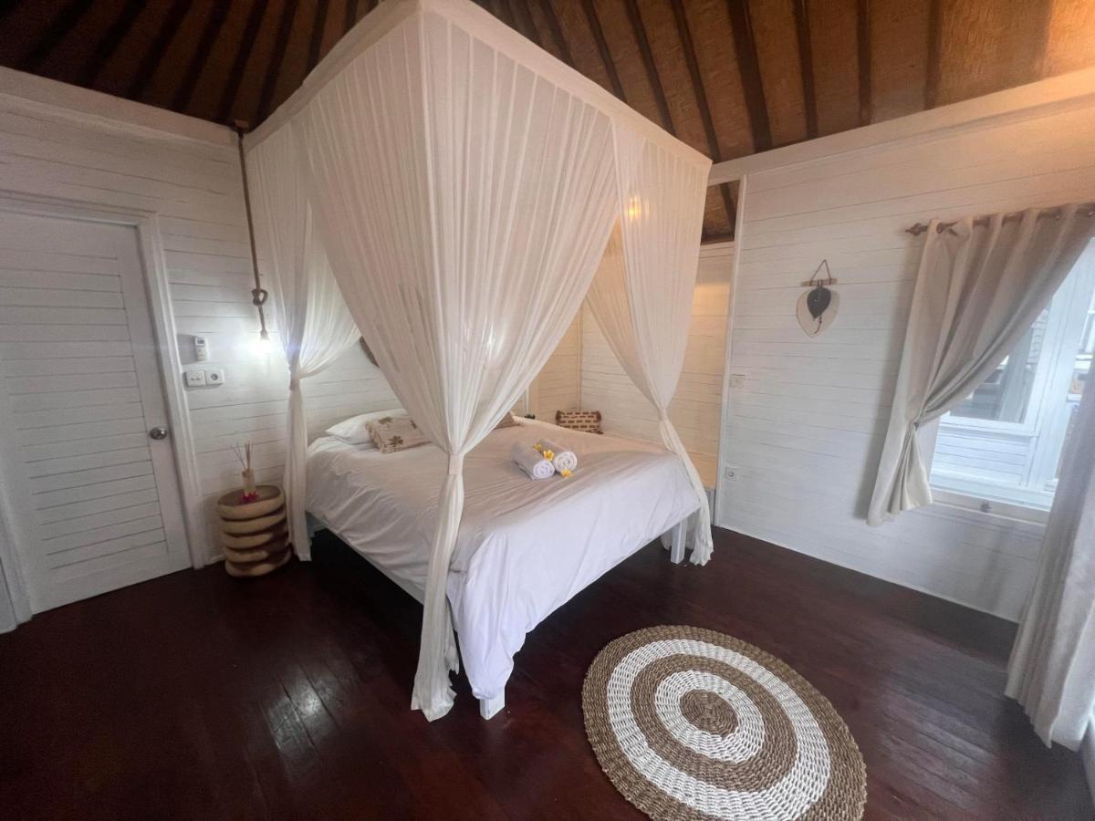 Mista Ceningan'S Beach Bungalows Previously The Kubu 221 レンボンガン島 エクステリア 写真