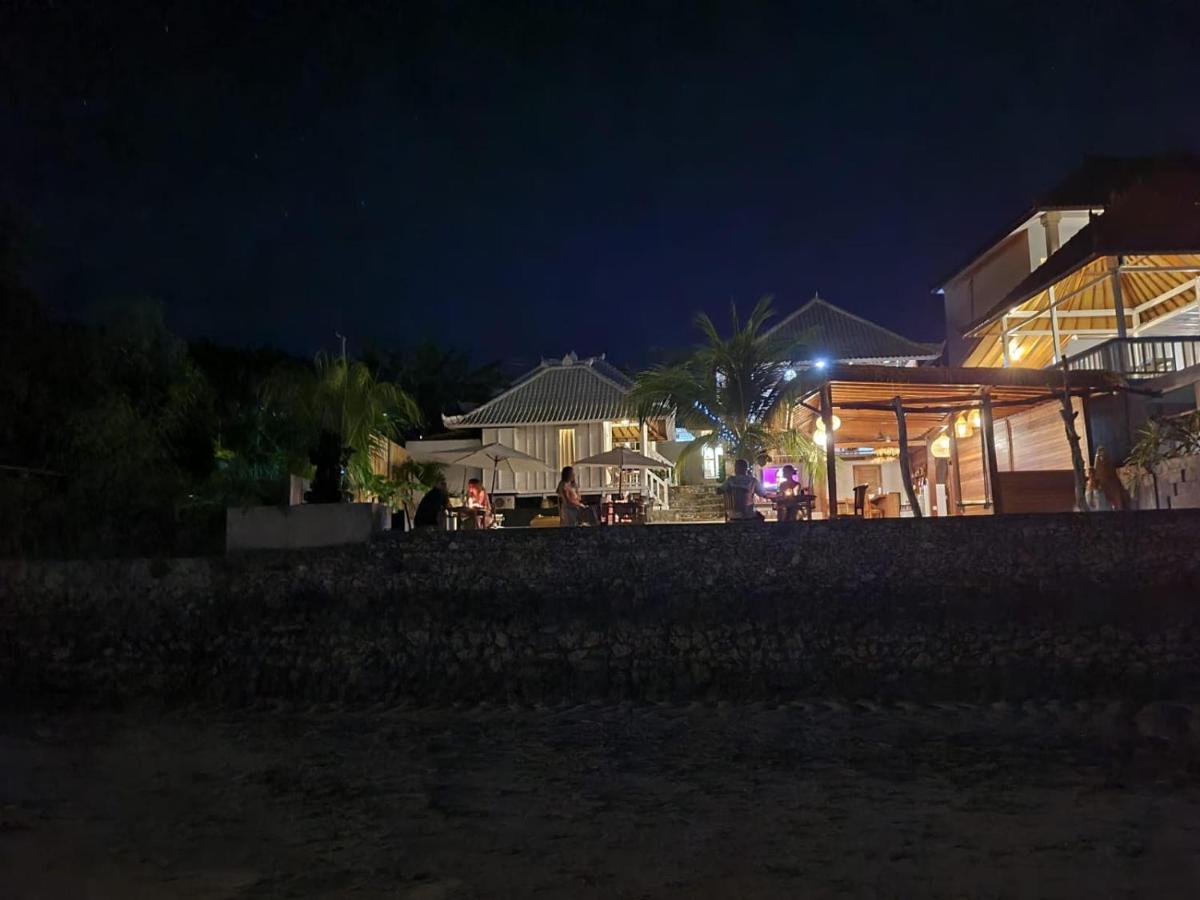Mista Ceningan'S Beach Bungalows Previously The Kubu 221 レンボンガン島 エクステリア 写真