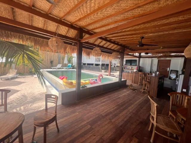 Mista Ceningan'S Beach Bungalows Previously The Kubu 221 レンボンガン島 エクステリア 写真